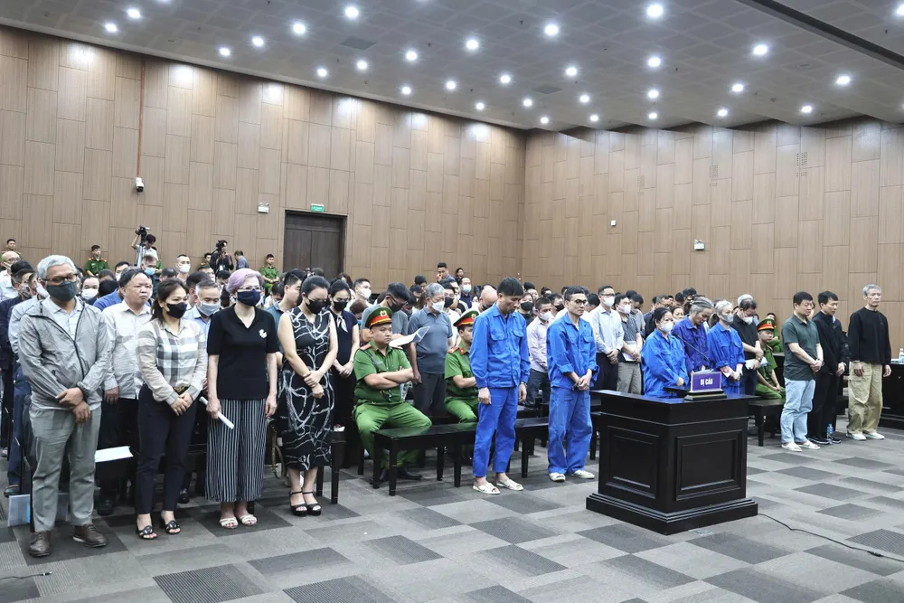 đánh bạc nghìn tỉ.jpg