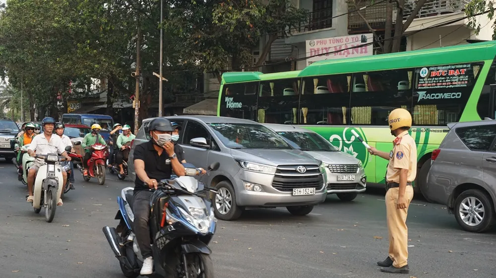 ben-xe-mien-dong-ket5