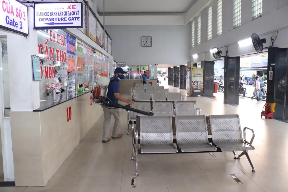 dich-corona-xe-khach-vang-khach7