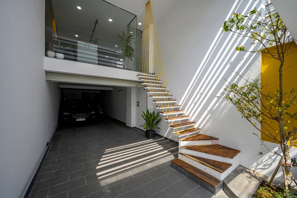 nha-o-tich-hop-van-phong-12