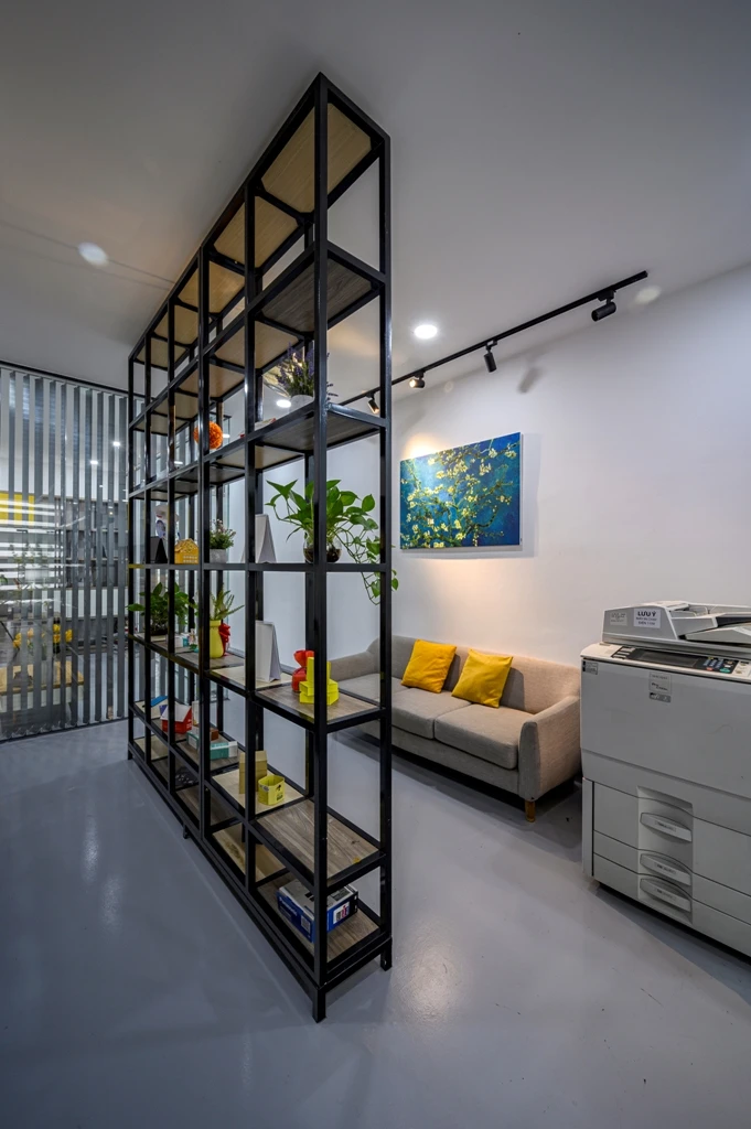 nha-o-tich-hop-van-phong-14