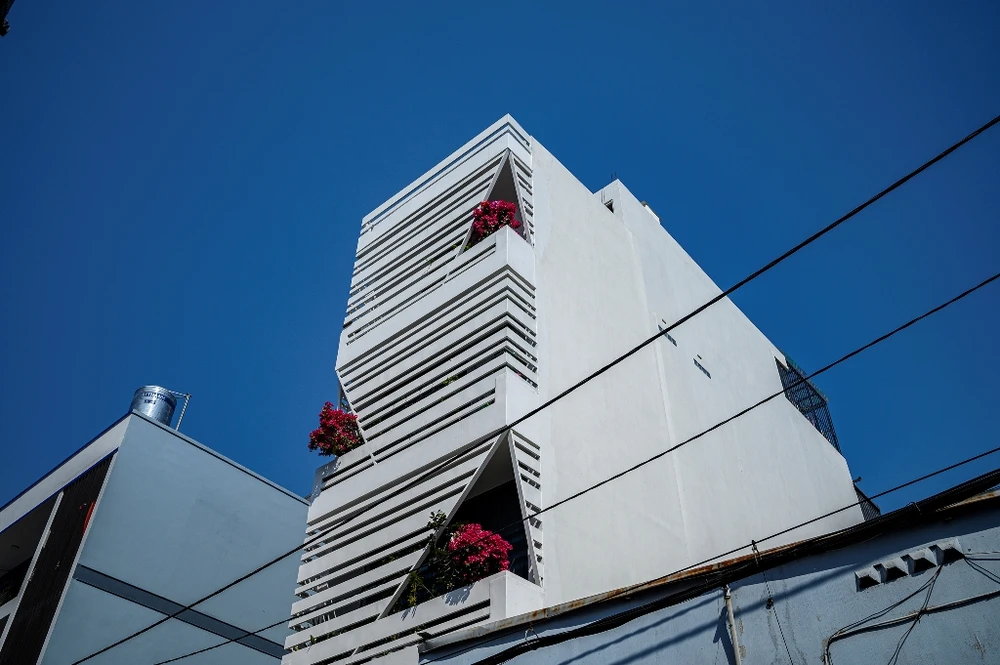 nha-o-tich-hop-van-phong-2