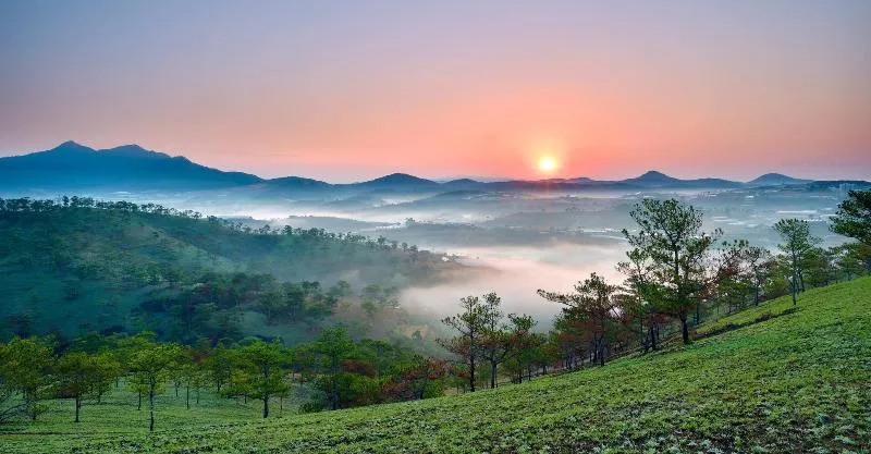 Ngắm Đà Lạt đẹp nao lòng trong buổi sớm bình minh | Báo Pháp Luật TP. Hồ  Chí Minh