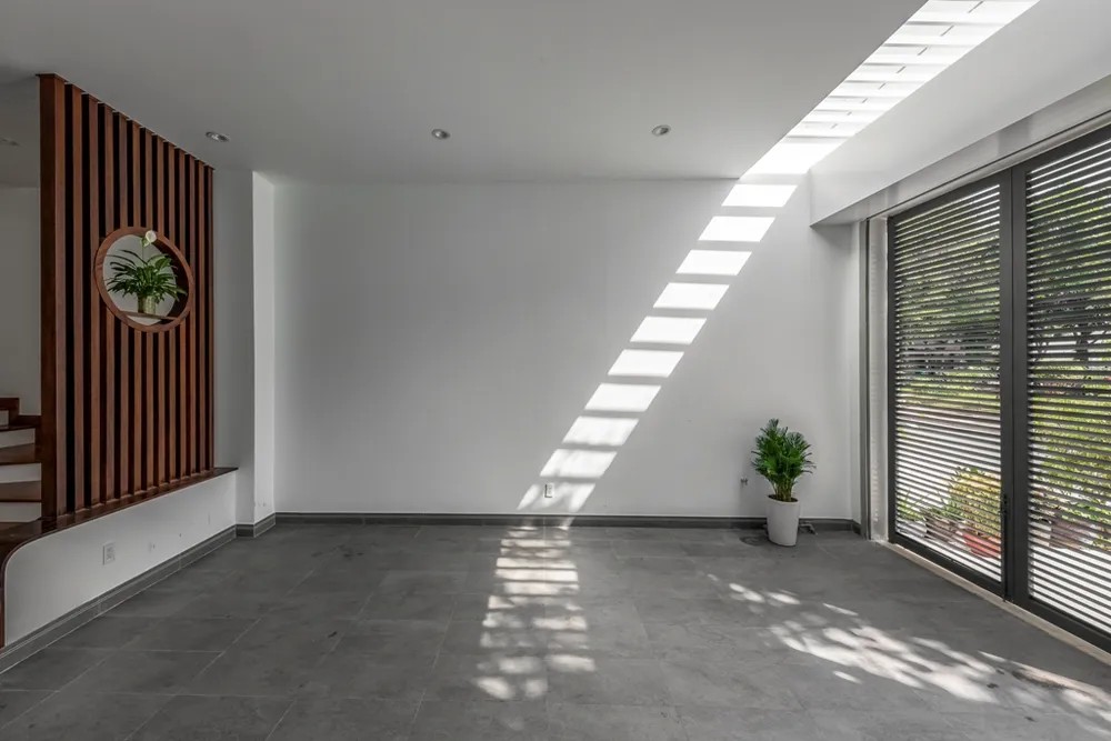 Nha-trong-pho-gieng-troi-hinh-cong-2