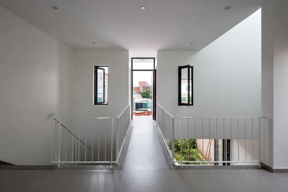 T-house-khoang-trong-tinh-lang-15