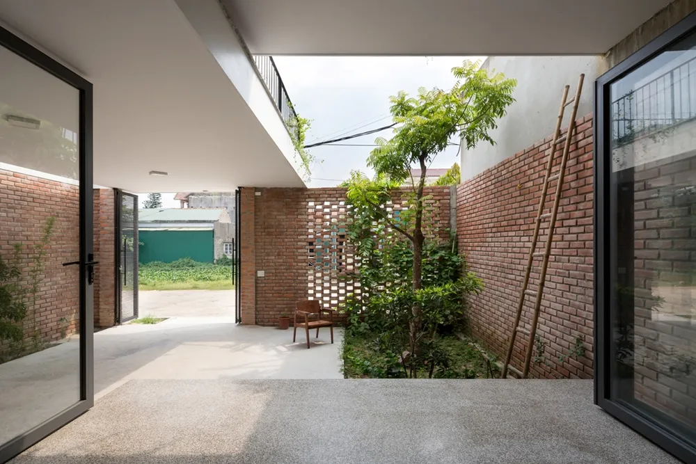 T-house-khoang-trong-tinh-lang-5