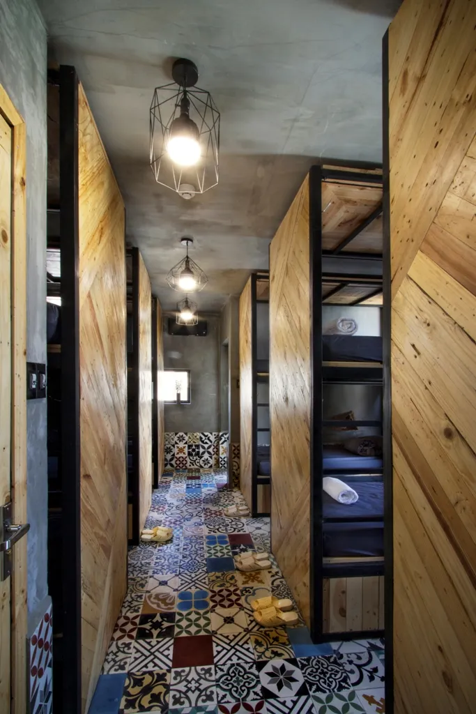 nha-cu-sau-cai-tao-11