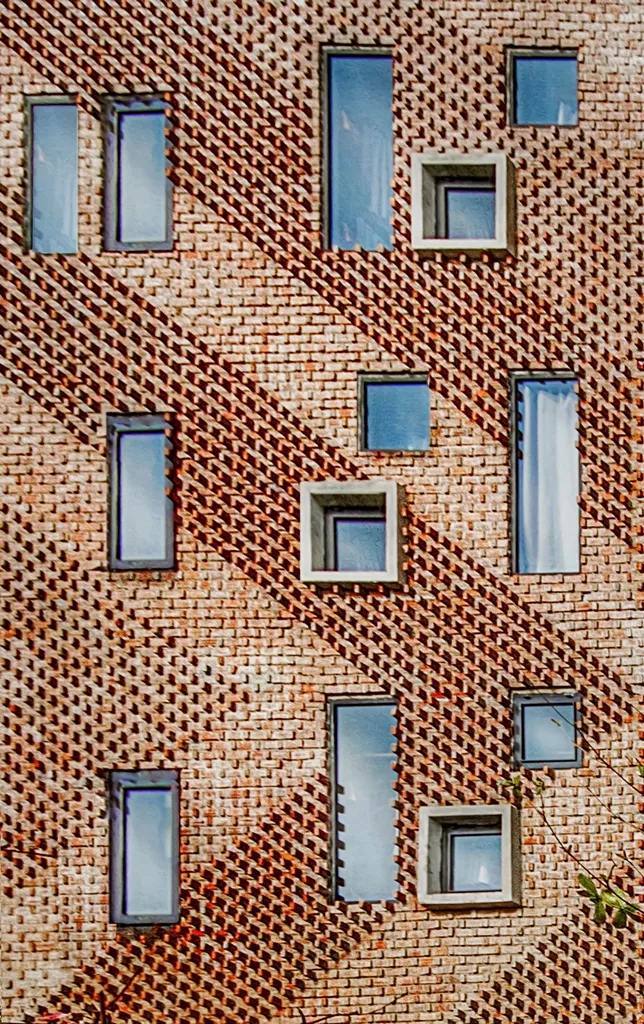 nha-cu-sau-cai-tao-3