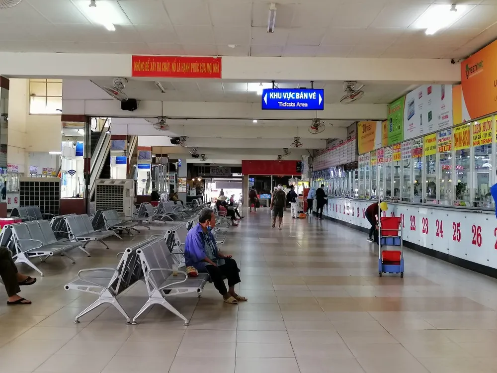 khai-bao-y-te-ben-xe-mien-dong-2