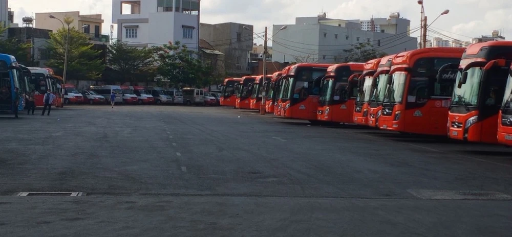 hai-ben-xe-kiem-soat-chat-khai-bao-y-te-14