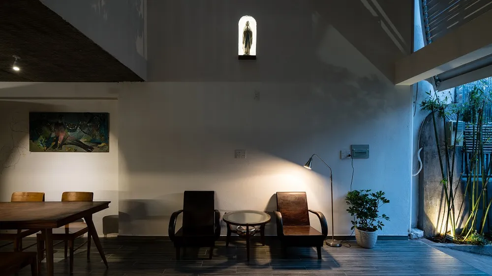 ngoi-nha-ket-hop-truyen-thong-hien-dai-14