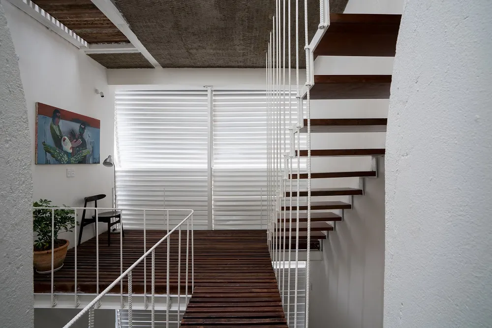 ngoi-nha-ket-hop-truyen-thong-hien-dai-8