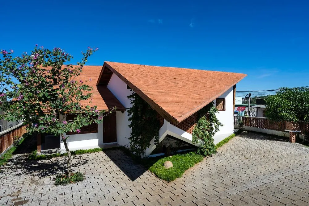 thiet-ke-vuon-trong-nha-doc-dao-3