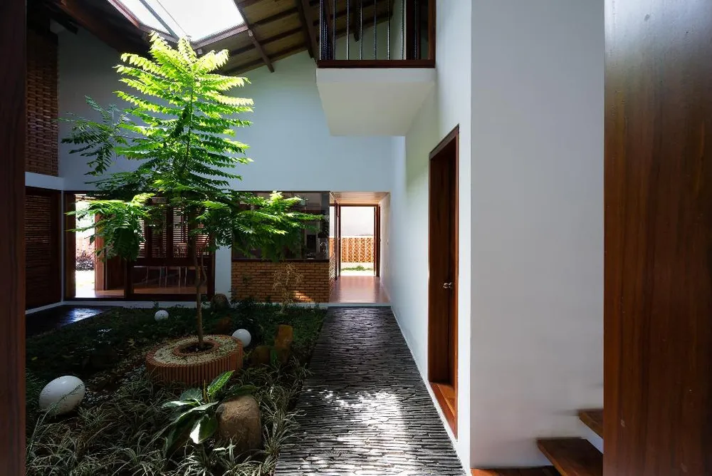 thiet-ke-vuon-trong-nha-doc-dao-5