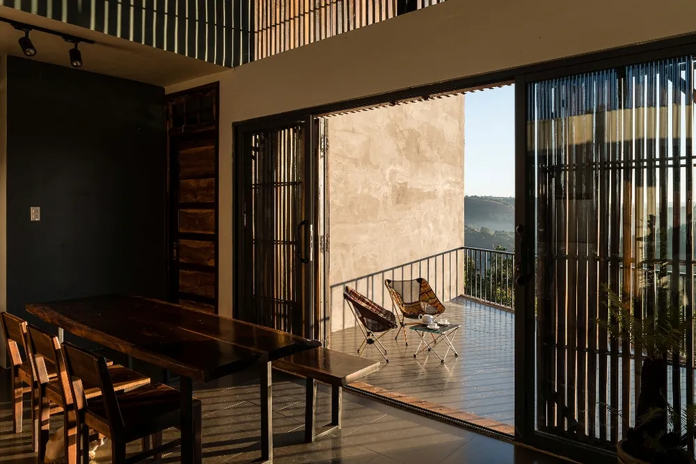 ngoi-nha-hinh-la-sau-rieng-10