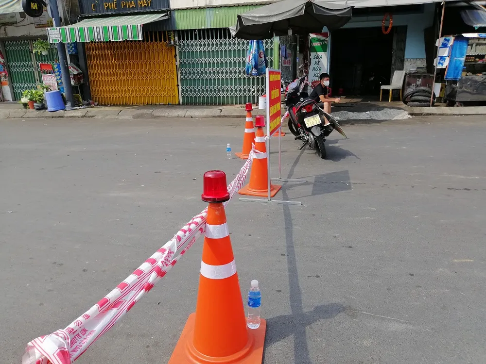 nguoi-dan-quay-dau-pha-cat-lai-13