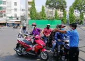 Bến xe Miền Đông những ngày cuối cách ly xã hội ảnh 13 Cách ly toàn xã hội: Nhiều người vẫn kéo nhau ra bến xe