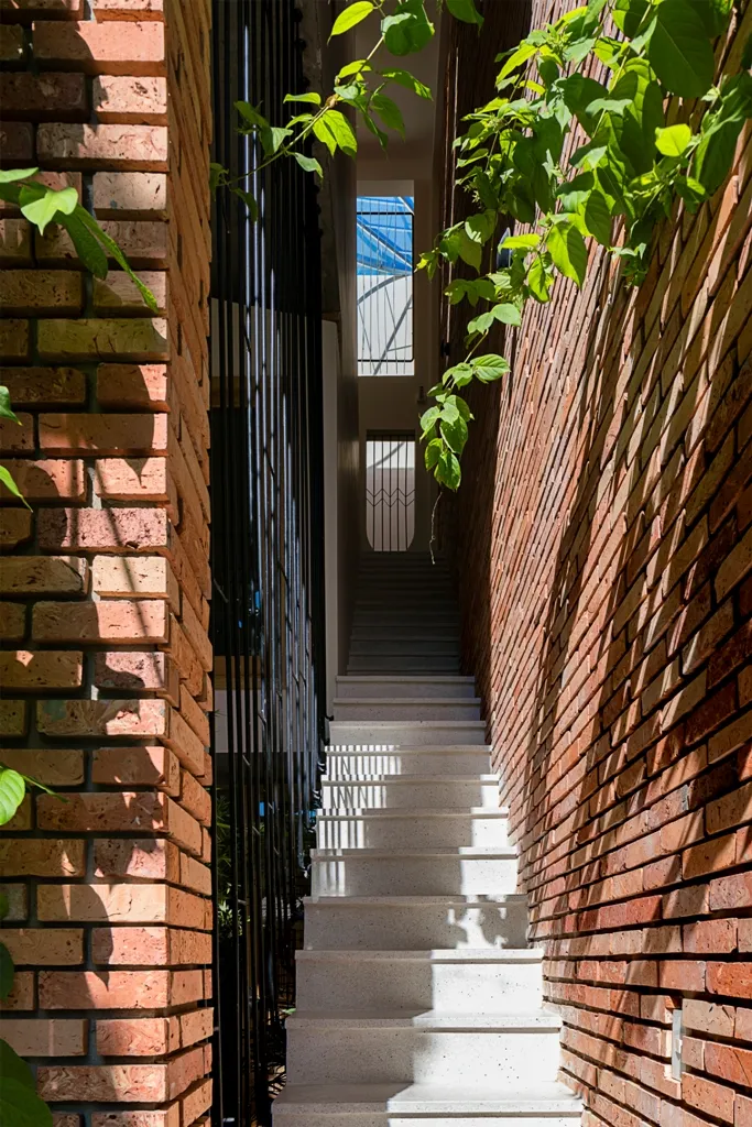 nha-trong-nha-o-Da-Nang-3