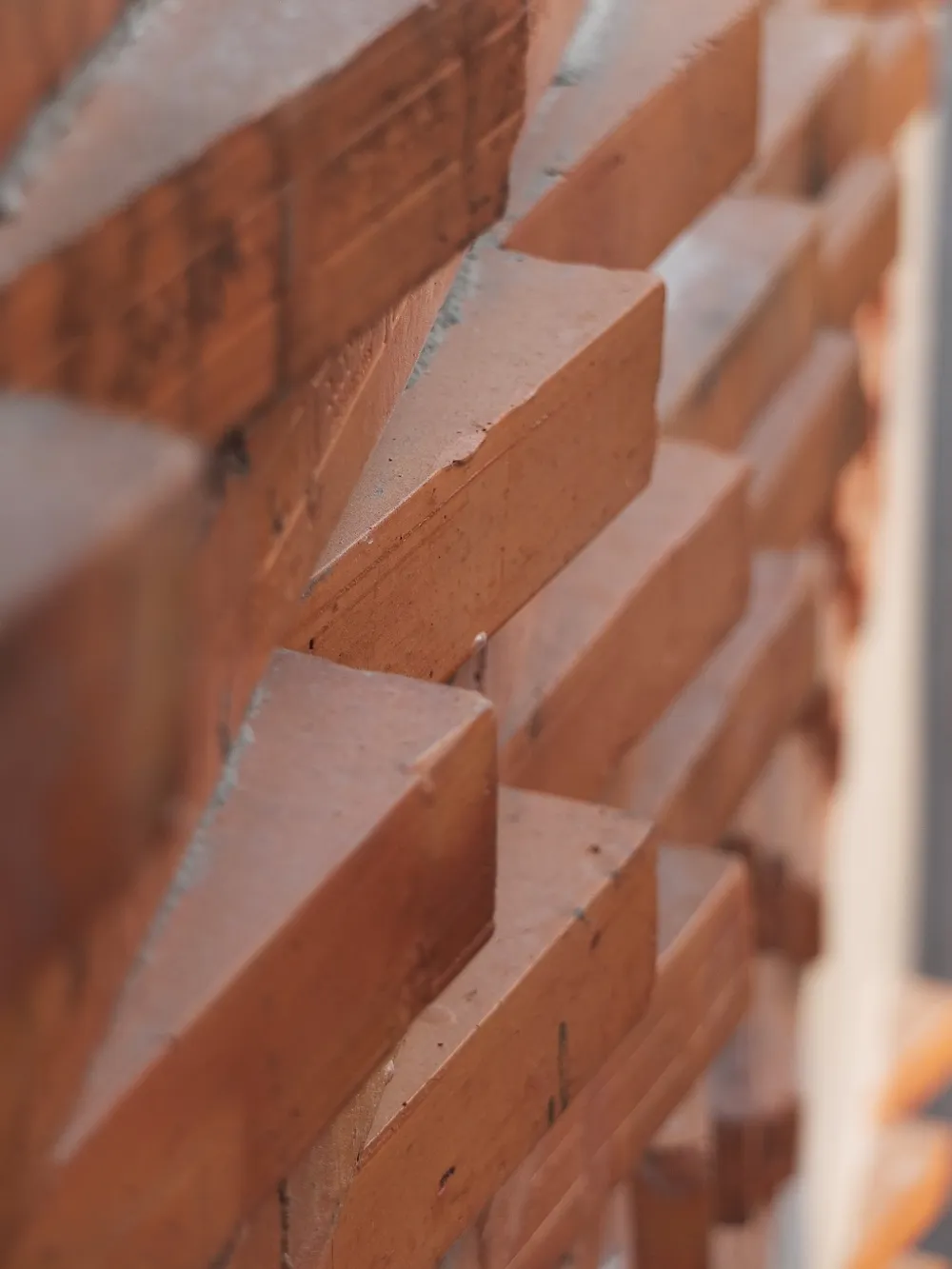 nha-co-mat-tien-gach-nung-10