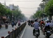 TP.HCM ngày đầu nới lỏng giãn cách xã hội ảnh 16 Đường sá TP.HCM tấp nập dù vẫn còn hạn giãn cách xã hội