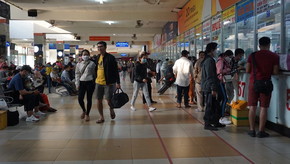 ben-xe-dip-le-3004-8