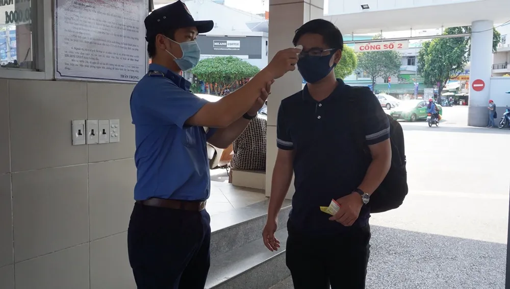 ben-xe-mien-tay-sau-le-13