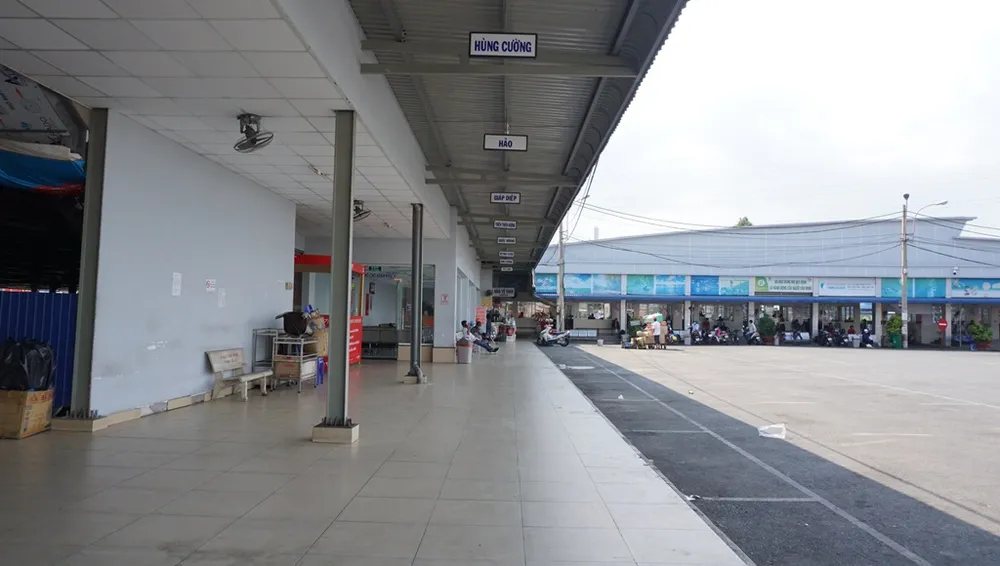 ben-xe-mien-tay-sau-le-6