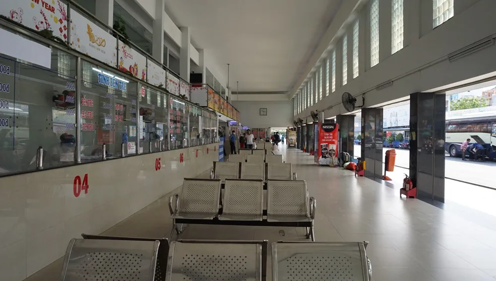 ben-xe-mien-tay-sau-le-8