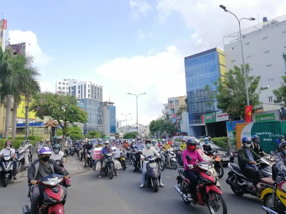 ket-xe-duong-Cong-Hoa-2