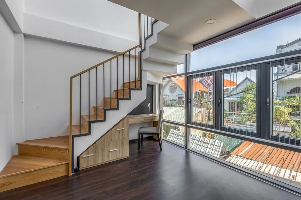 nha-hai-khoang-thong-tang-8