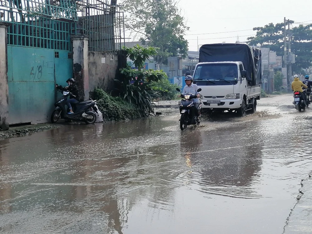 duong-tinh-lo-9-xuong-cap-2