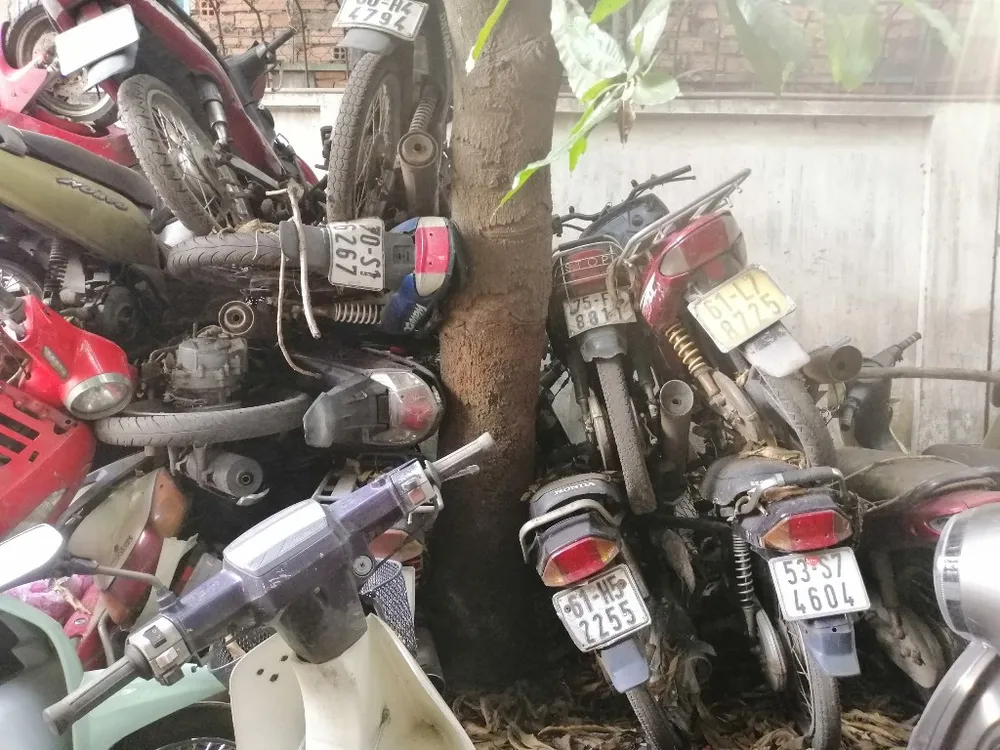 xe-may-vo-chu-o-ben-xe-2