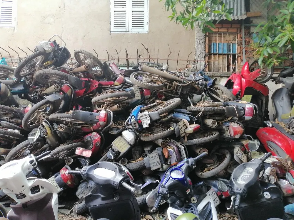 xe-may-vo-chu-o-ben-xe-5