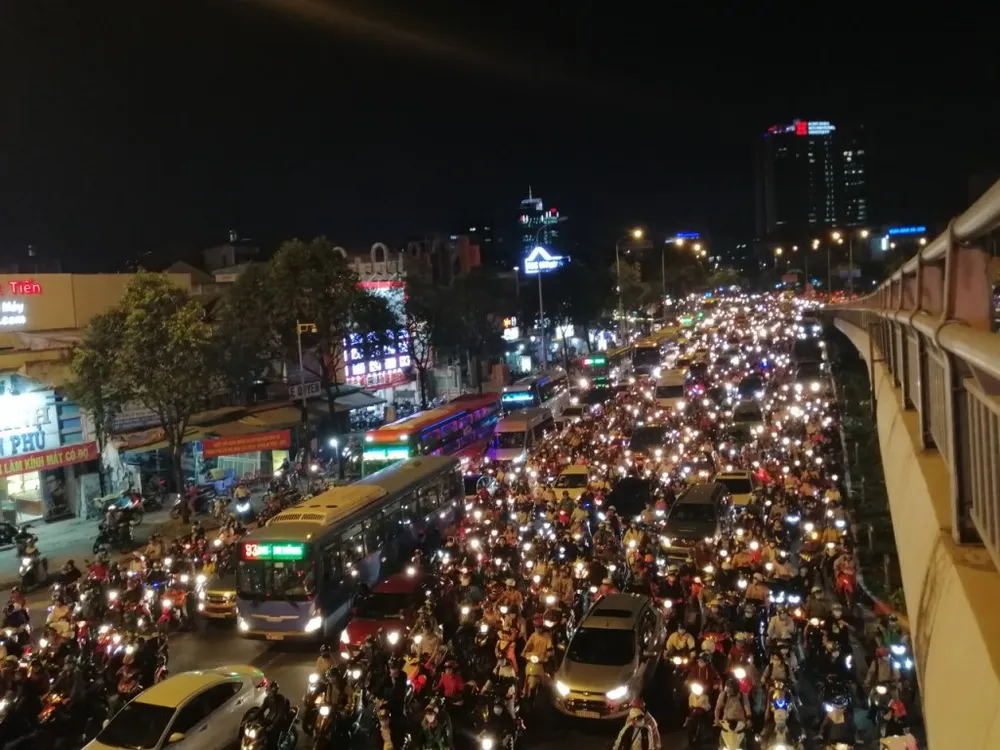 ket-xe-nga-tu-hang-xanh-3