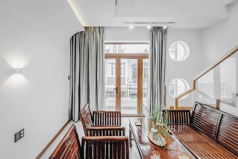 cont-trai-kien-truc-su-xay-nha-tang-cha-mẹ-13