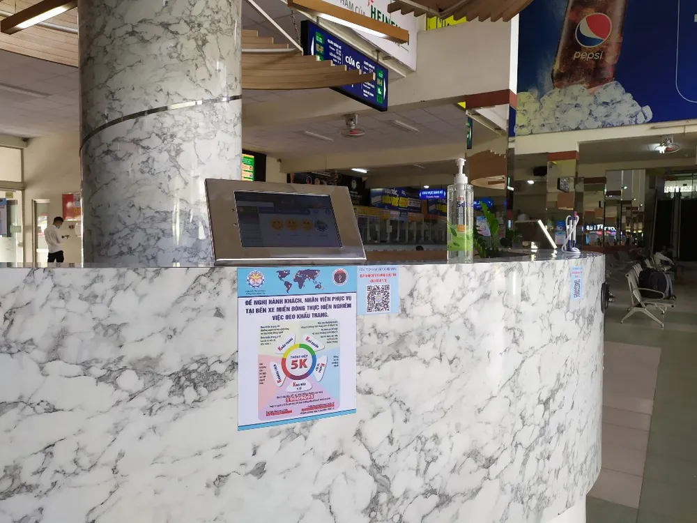 ben-xe-mien-dong-ngay-dau-gian-cach-xa-hoi-4