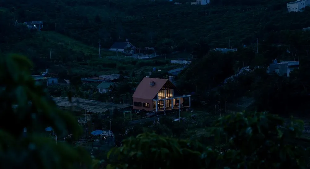 tranh-nang-huong-tay-sau-nha-2