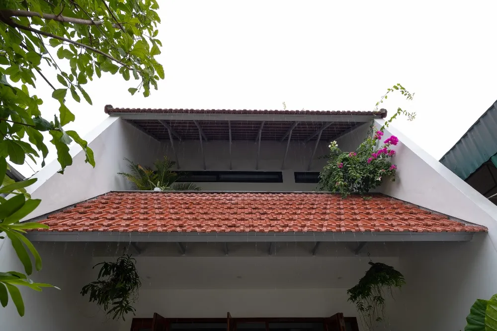 ngoi-nha-ngoi-co-ba-mai-truot-4