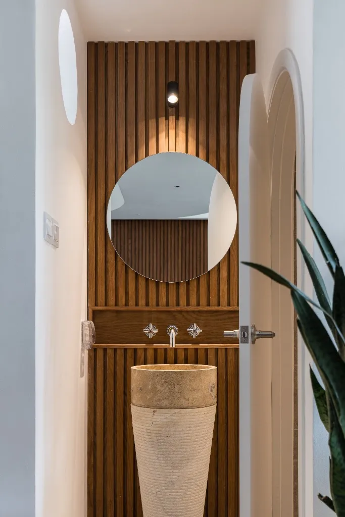 ngoi-nha-theo-phong-cach-vua-du-14