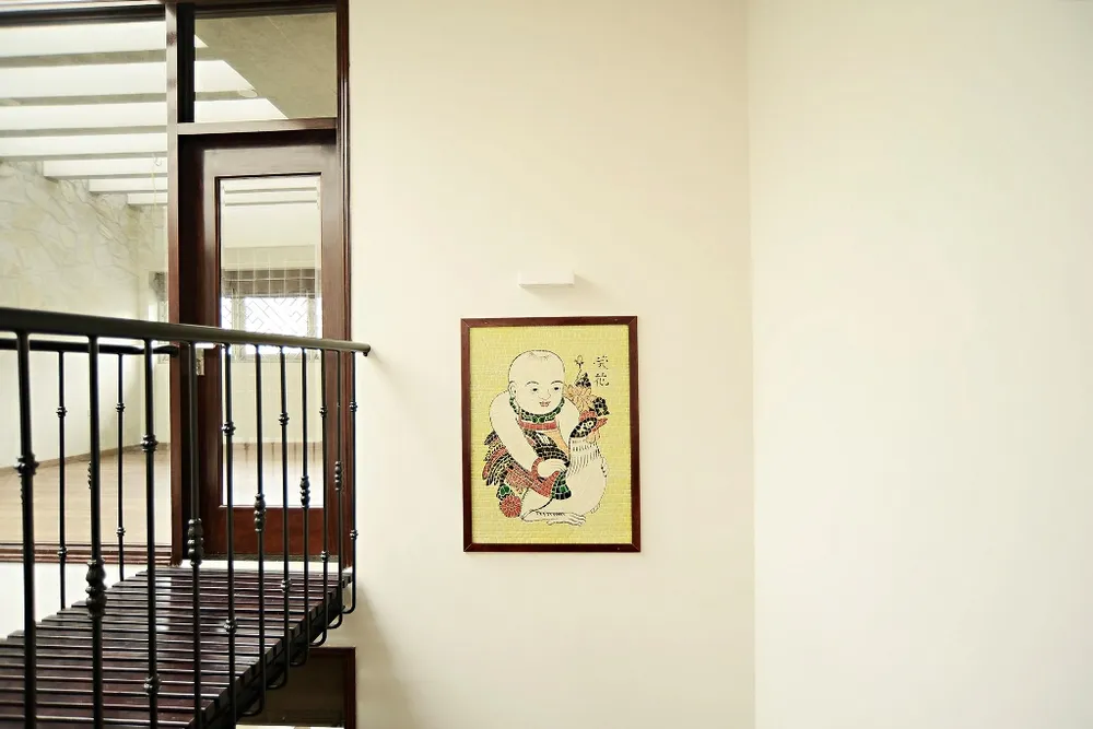 ngoi-nha-noi-bat-giua-long-pho-co-19