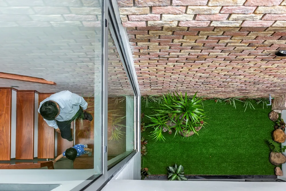 ngoi-nha-lay-y-tuong-tu-nha-rong-14