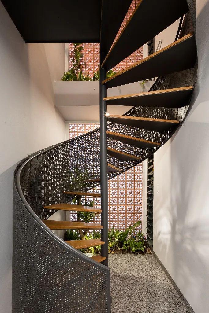 cong-vien-tren-mai-nha-12