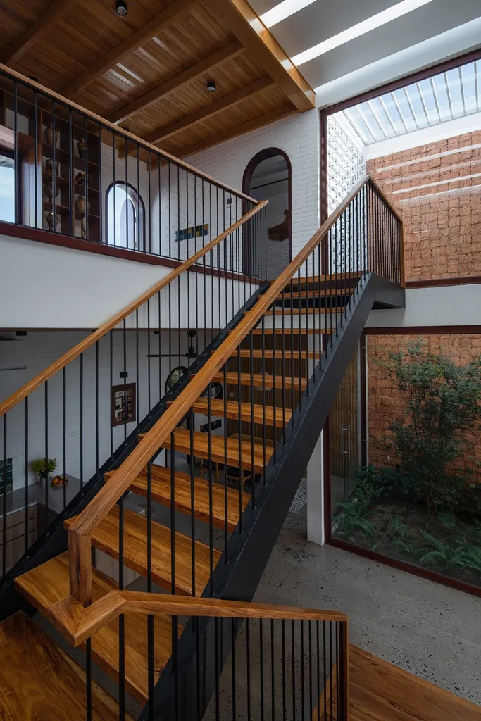 ngoi-nha-mang-ban-sac-cao-nguyên-15