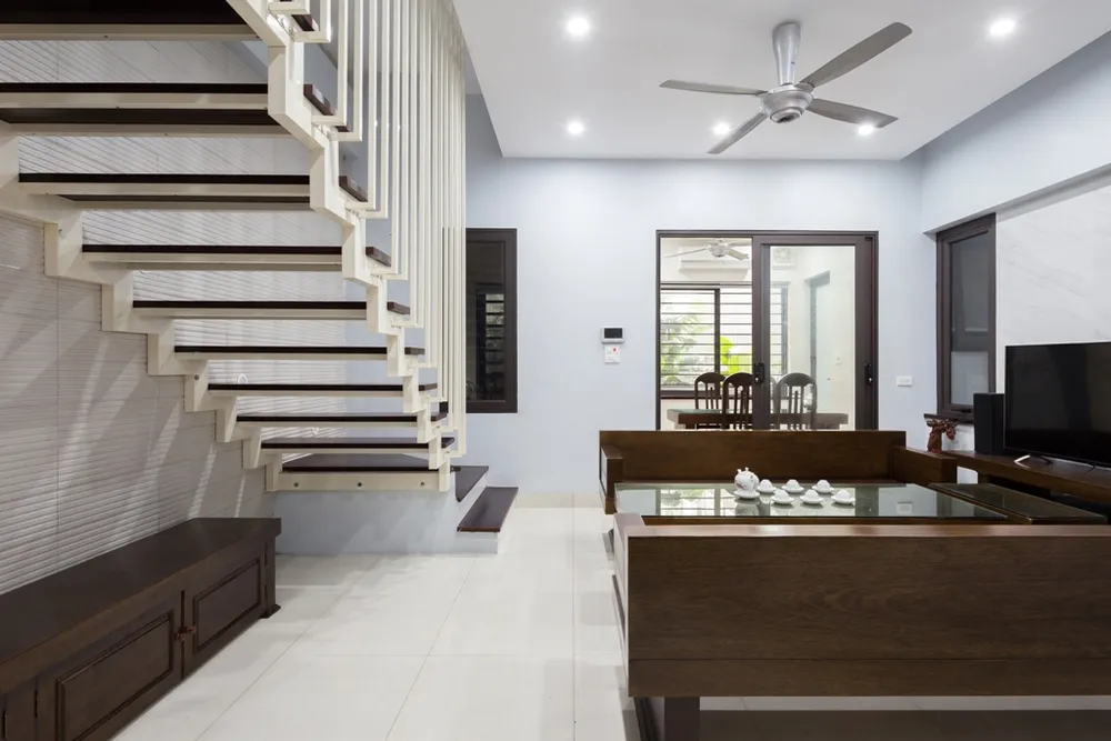 nha-pho-mat-tien-so-le-9