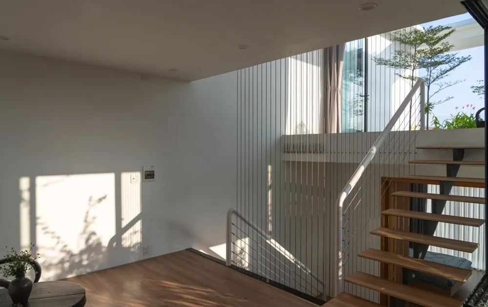 nha-pho-ngap-tran-cay-xanh-15