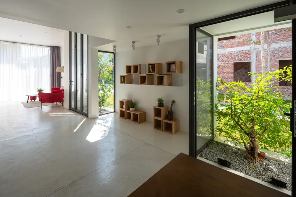 nha-pho-ngap-tran-cay-xanh-4