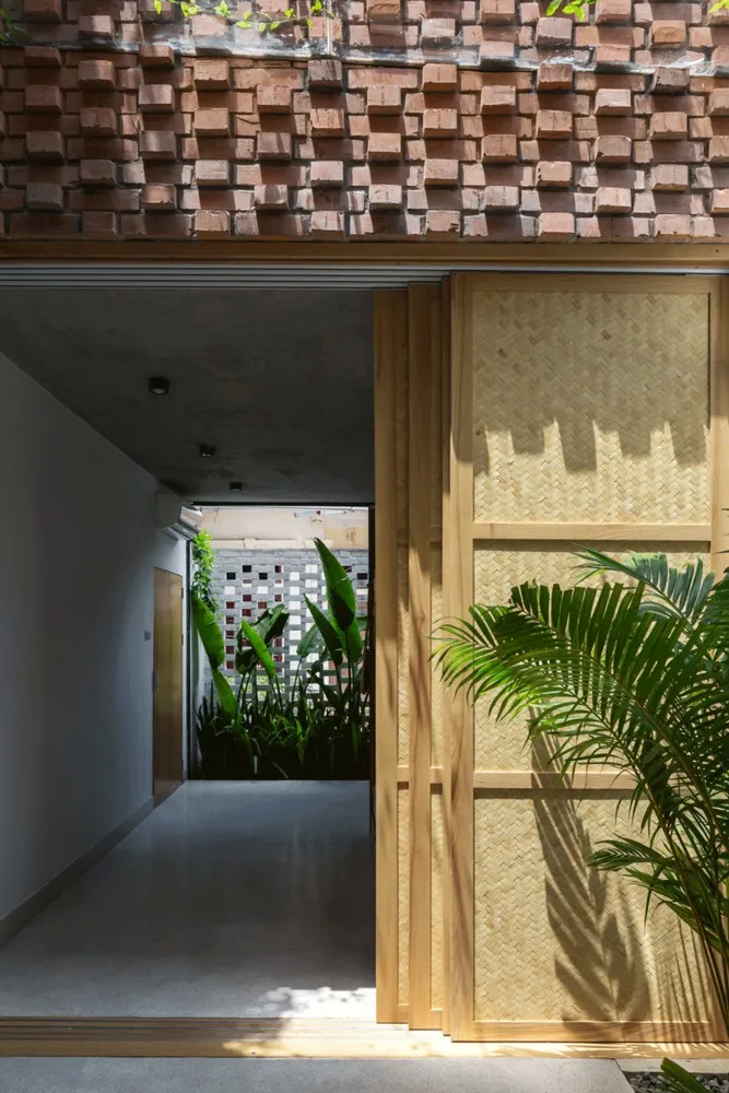 ngoi-nha-muon-nang-lay-gio-18