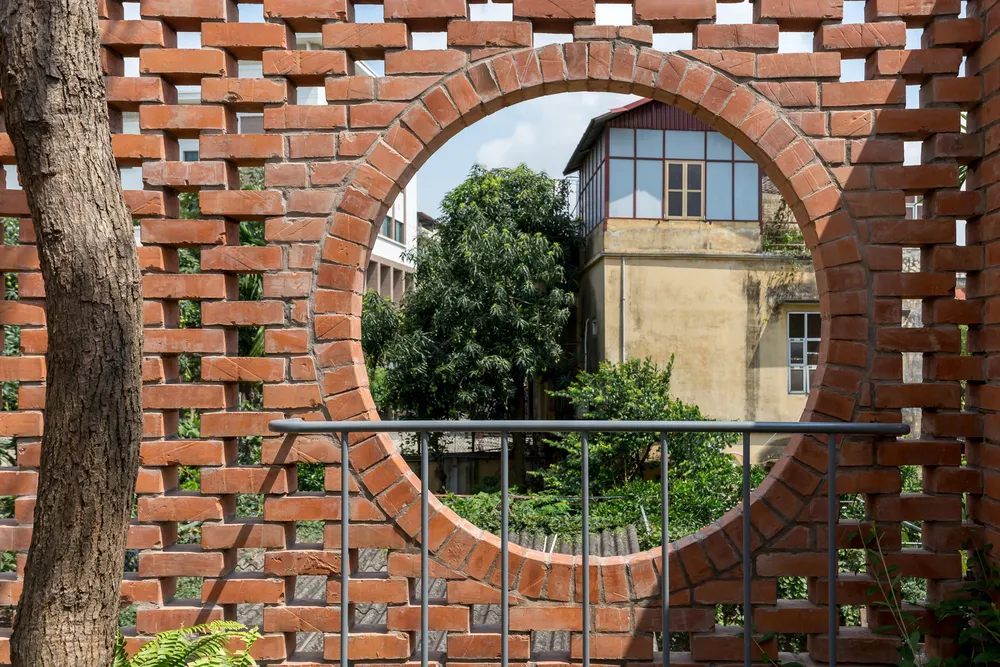 ngoi-nha-muon-nang-lay-gio-9