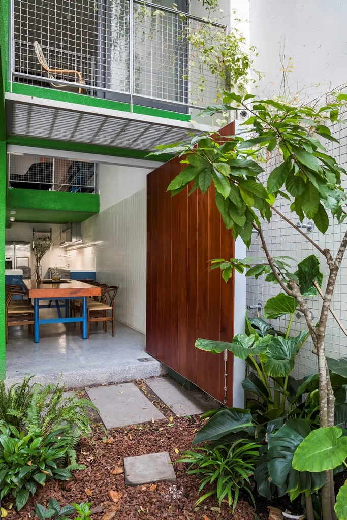 nha-pho-nhieu-cot-12