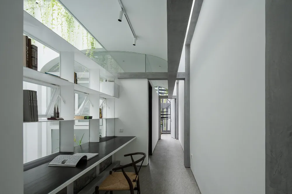 ngoi-nha-co-cau-truc-vom-14